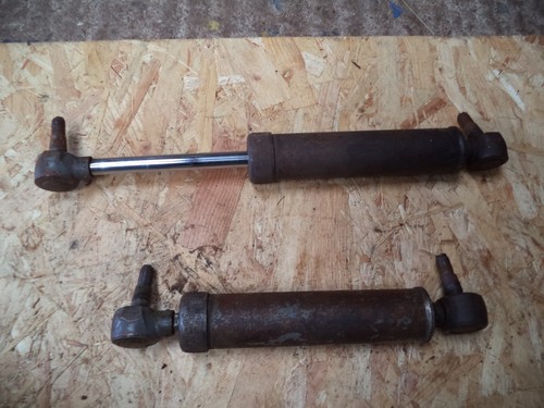 Power steering cylinder rams - steering,
