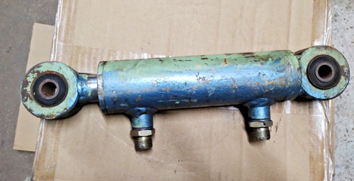 Hydraulic ram threaded ports - ram,